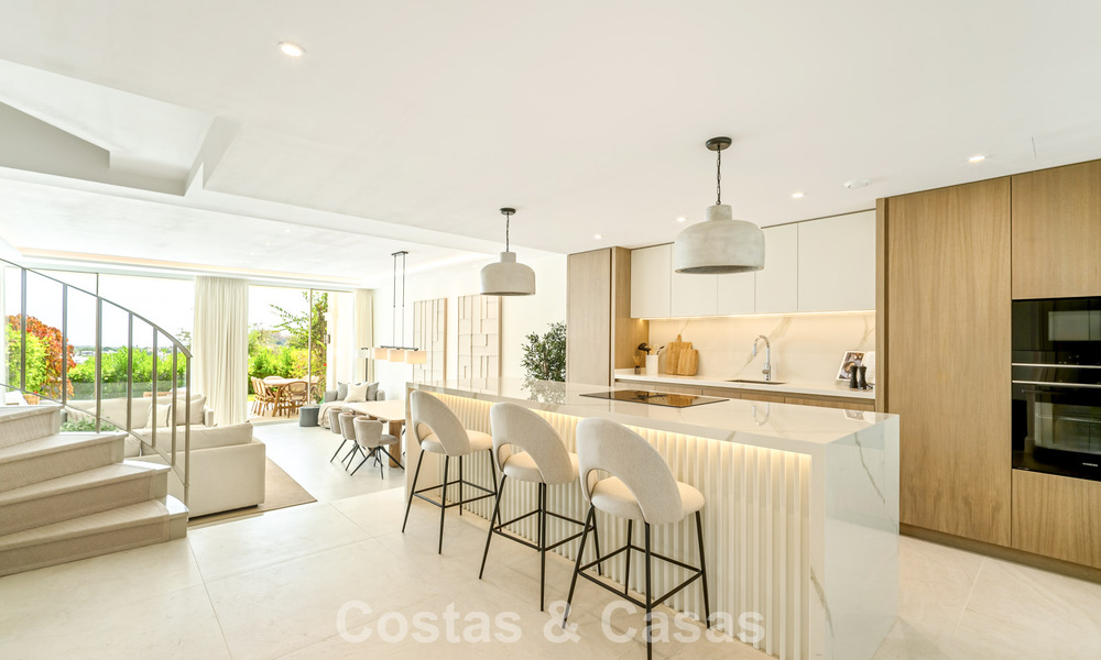 Schitterend gerenoveerd herenhuis te koop eerstelijns La Quinta golf in Marbella - Benahavis 784551