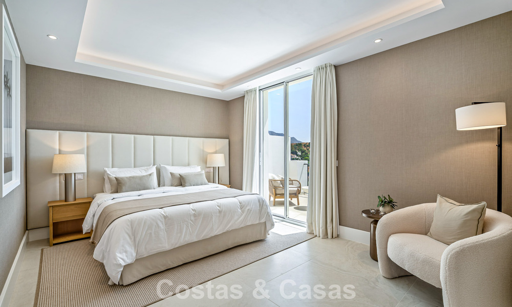 Schitterend gerenoveerd herenhuis te koop eerstelijns La Quinta golf in Marbella - Benahavis 784561