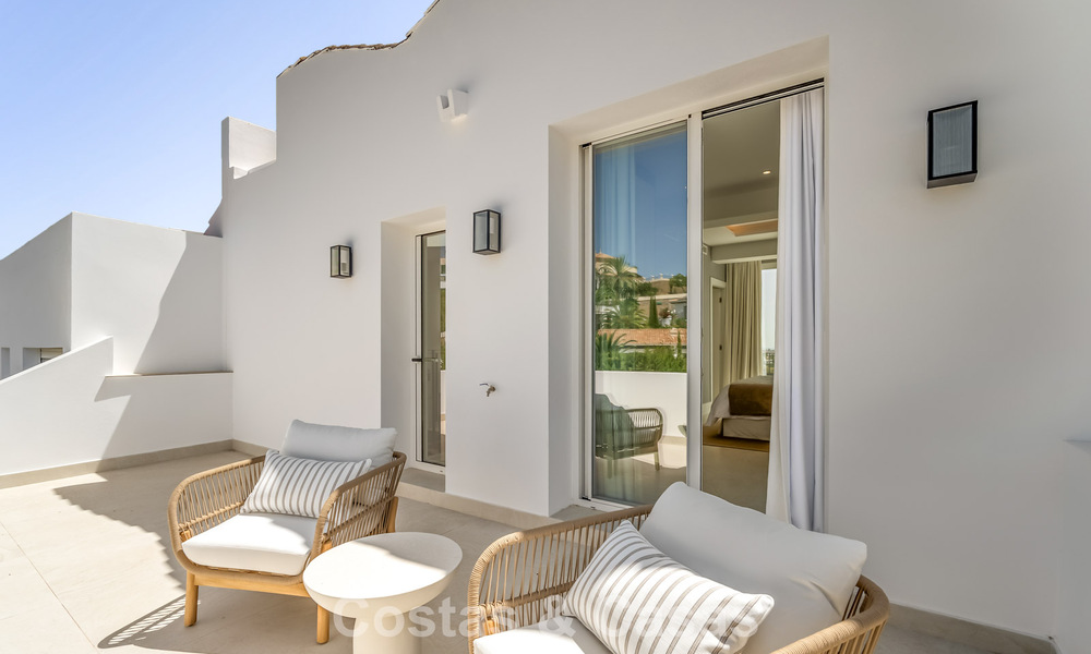 Schitterend gerenoveerd herenhuis te koop eerstelijns La Quinta golf in Marbella - Benahavis 784576