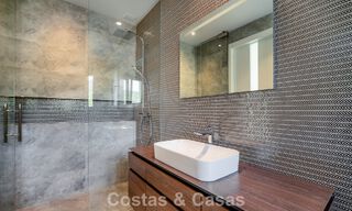Indrukwekkende villa met authentieke architectuur en zeezicht te koop in Sierra Blanca op Marbella’s Golden Mile 784621 
