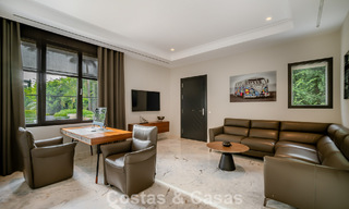 Indrukwekkende villa met authentieke architectuur en zeezicht te koop in Sierra Blanca op Marbella’s Golden Mile 784649 