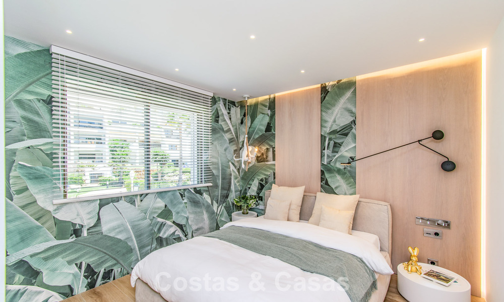 Hoogwaardig gerenoveerde strandwoning met prachtig zeezicht te koop op de Golden Mile van Marbella 784695