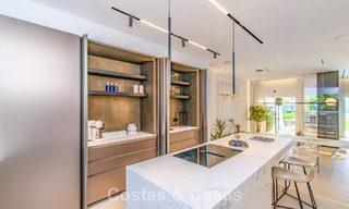 Hoogwaardig gerenoveerde strandwoning met prachtig zeezicht te koop op de Golden Mile van Marbella 784697 