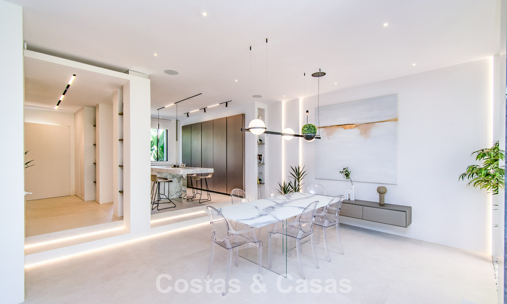 Hoogwaardig gerenoveerde strandwoning met prachtig zeezicht te koop op de Golden Mile van Marbella 784703