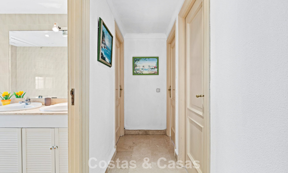 Lichtrijk 3-slaapkamer appartement te koop in La Quinta golfresort, Benahavis - Marbella 784730