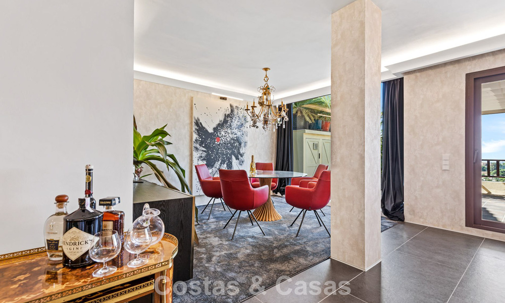 Gemoderniseerd luxe appartement met panoramische zeezicht te koop in Golfresort te Marbella - Benahavis 784846