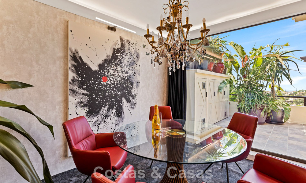 Gemoderniseerd luxe appartement met panoramische zeezicht te koop in Golfresort te Marbella - Benahavis 784852
