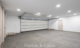 Modernistische gelijkvloerse luxevilla te koop, in Nueva Andalucia, Marbella 799817 