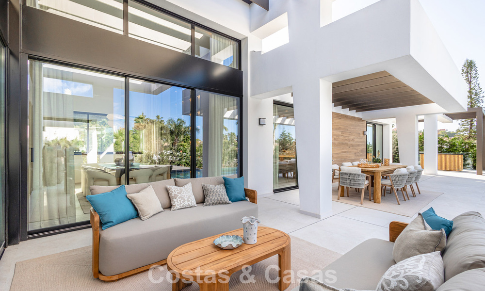 Modernistische gelijkvloerse luxevilla te koop, in Nueva Andalucia, Marbella 799820