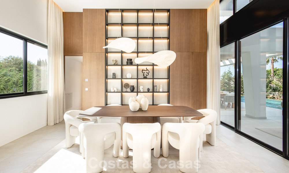Modernistische gelijkvloerse luxevilla te koop, in Nueva Andalucia, Marbella 799823