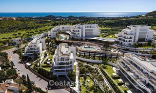 Lancering! Stijlvolle appartementen met panoramisch zeezicht te koop, eerstelijnsgolf in Mijas Costa, Costa del Sol 784981 