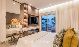 Luxe penthouse met zeezicht te koop in een gated strandcomplex op de New Golden Mile tussen Marbella en Estepona 785029 