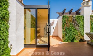 Luxe penthouse met zeezicht te koop in een gated strandcomplex op de New Golden Mile tussen Marbella en Estepona 785037 