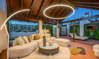 Luxe penthouse met zeezicht te koop in een gated strandcomplex op de New Golden Mile tussen Marbella en Estepona 785054 