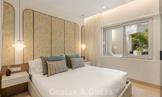 Luxe penthouse met zeezicht te koop in een gated strandcomplex op de New Golden Mile tussen Marbella en Estepona 785058 