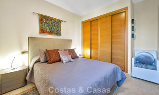 Instapklaar, 3-slaapkamer appartement te koop met zicht op de tuin en de zee in Los Flamingos Golf Resort in Marbella - Benahavis 785081 