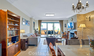 Instapklaar, 3-slaapkamer appartement te koop met zicht op de tuin en de zee in Los Flamingos Golf Resort in Marbella - Benahavis 785086 