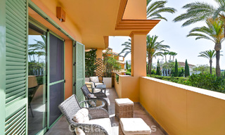 Instapklaar, 3-slaapkamer appartement te koop met zicht op de tuin en de zee in Los Flamingos Golf Resort in Marbella - Benahavis 785092 