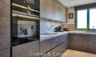 Instapklaar, 3-slaapkamer appartement te koop met zicht op de tuin en de zee in Los Flamingos Golf Resort in Marbella - Benahavis 785099 