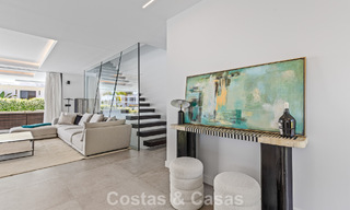Instapklare, contemporaine luxevilla te koop aan de golfbaan op de New Golden Mile, Marbella - Estepona 785128 