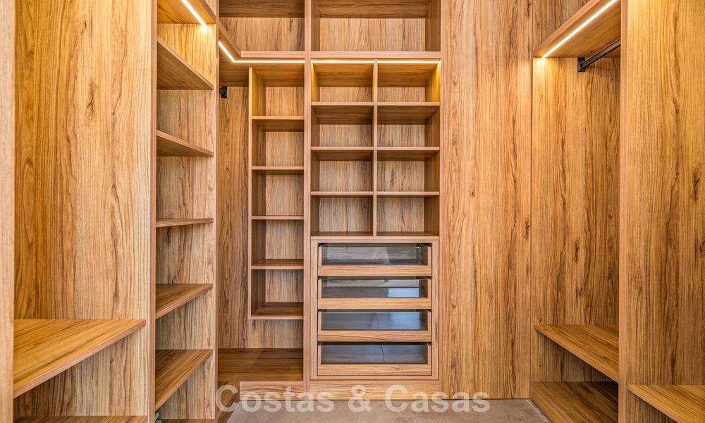 Instapklare, contemporaine luxevilla te koop aan de golfbaan op de New Golden Mile, Marbella - Estepona 785141