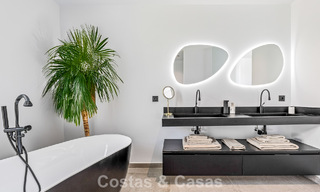 Instapklare, contemporaine luxevilla te koop aan de golfbaan op de New Golden Mile, Marbella - Estepona 785151 