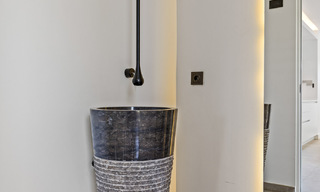 Instapklare, contemporaine luxevilla te koop aan de golfbaan op de New Golden Mile, Marbella - Estepona 785180 