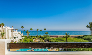 Gerenoveerd penthouse met zeezicht te koop aan het strand op de New Golden Mile tussen Marbella en Estepona 785270 