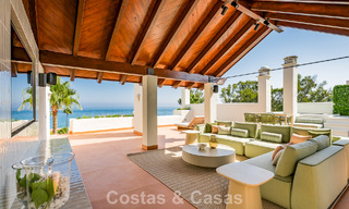 Gerenoveerd penthouse met zeezicht te koop aan het strand op de New Golden Mile tussen Marbella en Estepona 785272 