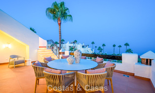 Gerenoveerd penthouse met zeezicht te koop aan het strand op de New Golden Mile tussen Marbella en Estepona 785285 