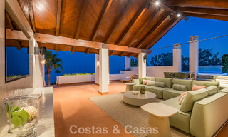 Gerenoveerd penthouse met zeezicht te koop aan het strand op de New Golden Mile tussen Marbella en Estepona 785287 