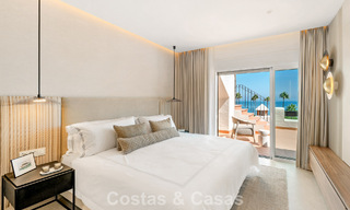 Gerenoveerd penthouse met zeezicht te koop aan het strand op de New Golden Mile tussen Marbella en Estepona 785306 