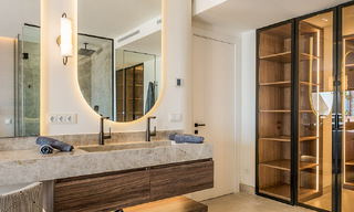 Gerenoveerd penthouse met zeezicht te koop aan het strand op de New Golden Mile tussen Marbella en Estepona 785308 