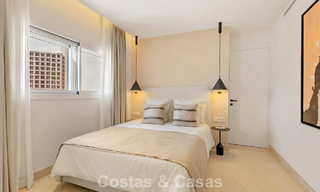 Gerenoveerd penthouse met zeezicht te koop aan het strand op de New Golden Mile tussen Marbella en Estepona 785311 