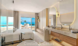Gerenoveerd penthouse met zeezicht te koop aan het strand op de New Golden Mile tussen Marbella en Estepona 785320 