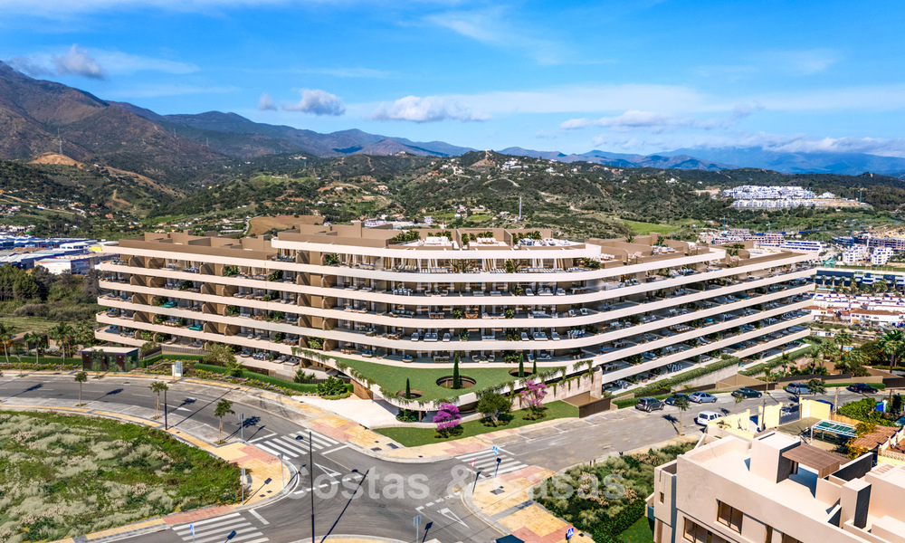 Lancering! Innovatieve off-plan appartementen met panoramisch berg- en zeezicht te koop nabij Estepona centrum 785253