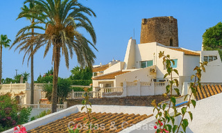 Ruime, instapklare woning met zeezicht te koop, grenzend aan het strand, nabij Estepona stad 785469 