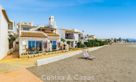 Ruime, instapklare woning met zeezicht te koop, grenzend aan het strand, nabij Estepona stad 785470
