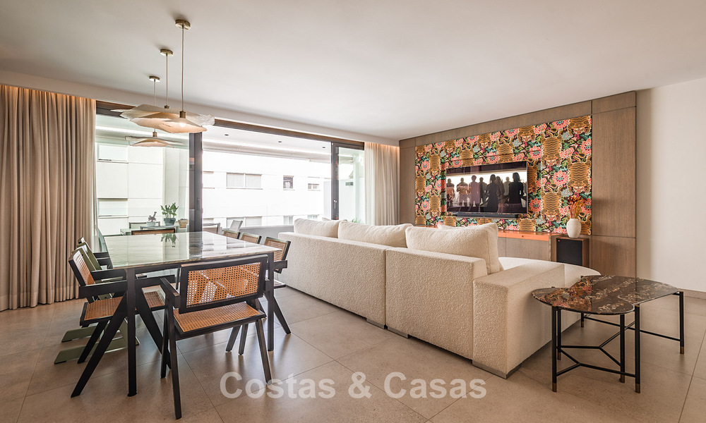 Eigentijds luxe penthouse met ruim dakterras te koop dicht bij alle voorzieningen en het centrum van San Pedro, Marbella 785504