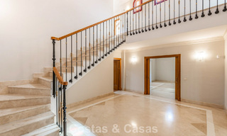 Royale, Spaanse luxevilla te koop in een afgeschermde villawijk aan Marbella’s Golden Mile 785694 