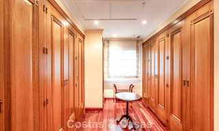 Royale, Spaanse luxevilla te koop in een afgeschermde villawijk aan Marbella’s Golden Mile 785697 