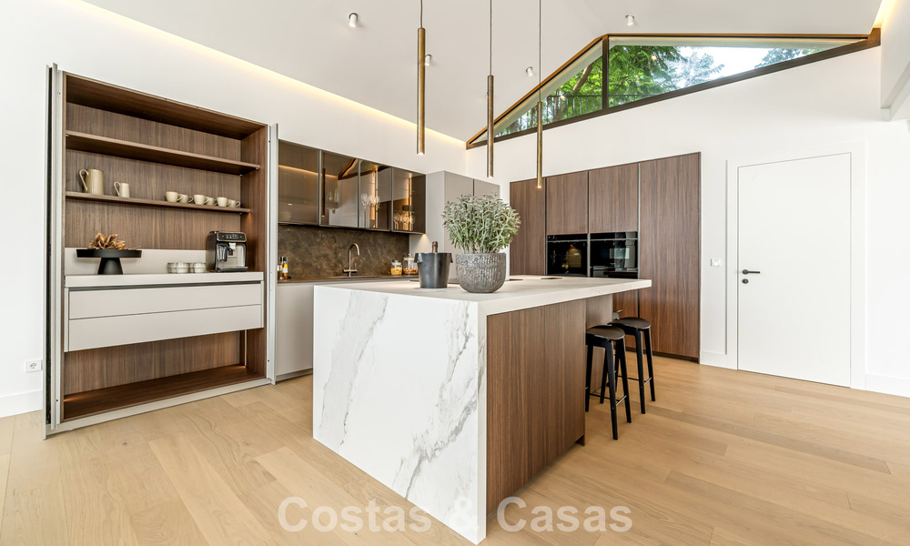 Royale luxevilla met moderne mediterrane architectuur te koop op Marbella’s Golden Mile 785578