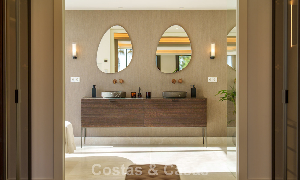 Royale luxevilla met moderne mediterrane architectuur te koop op Marbella’s Golden Mile 785581