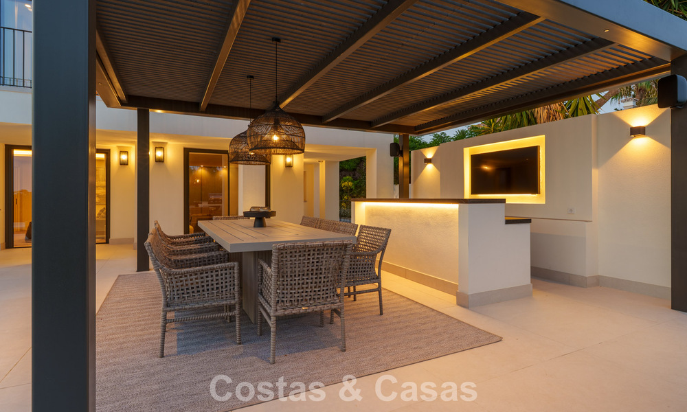 Royale luxevilla met moderne mediterrane architectuur te koop op Marbella’s Golden Mile 785583