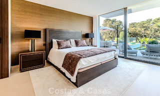 Majestueus meesterwerk te koop in een strakke, moderne stijl in een beveiligde villawijk van Sotogrande, Costa del Sol 786196 