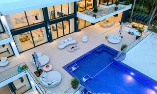 Majestueus meesterwerk te koop in een strakke, moderne stijl in een beveiligde villawijk van Sotogrande, Costa del Sol 786220 