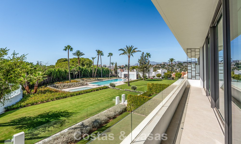 Instapklare, moderne luxewoning te koop aan de rand van Nueva Andalucia en de Golden Mile, Marbella 786014