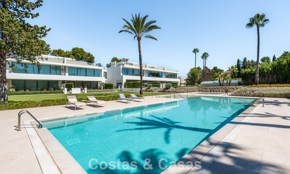 Instapklare, moderne luxewoning te koop aan de rand van Nueva Andalucia en de Golden Mile, Marbella 786020