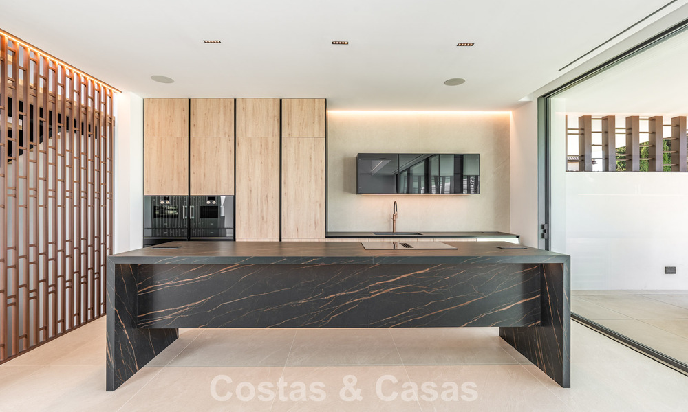 Instapklare, moderne luxewoning te koop aan de rand van Nueva Andalucia en de Golden Mile, Marbella 786023