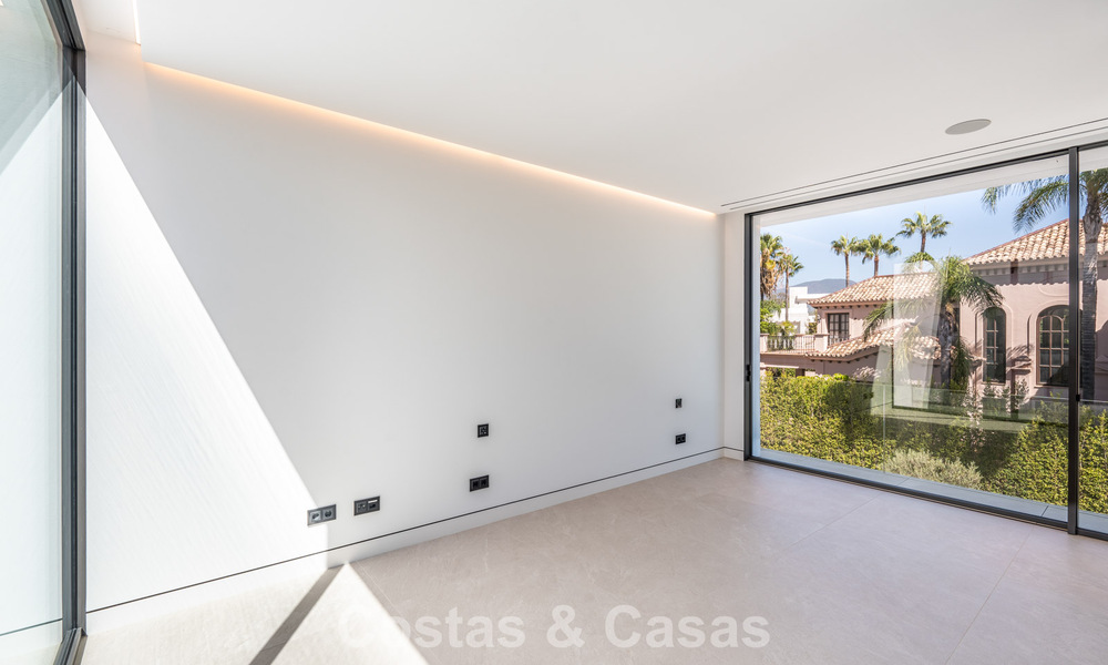 Instapklare, moderne luxewoning te koop aan de rand van Nueva Andalucia en de Golden Mile, Marbella 786037